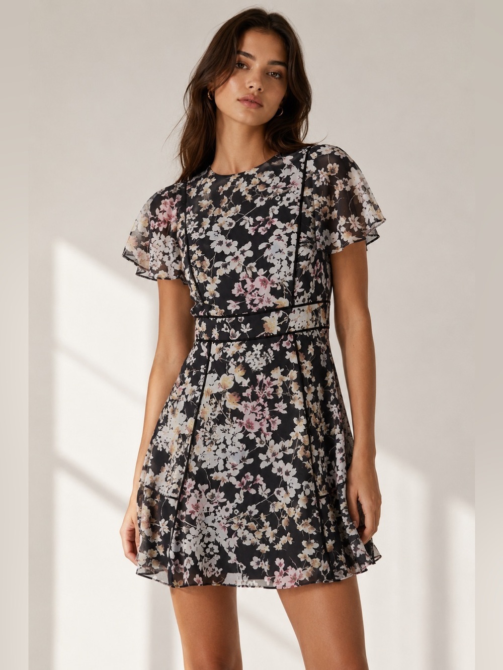 Ted Baker Kaarole Jasmine Mini Dress Floral Black - Size 2 US 6